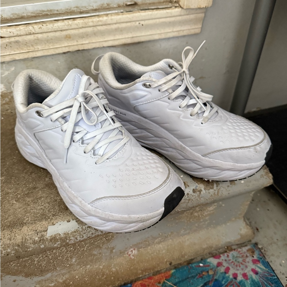 Hokas